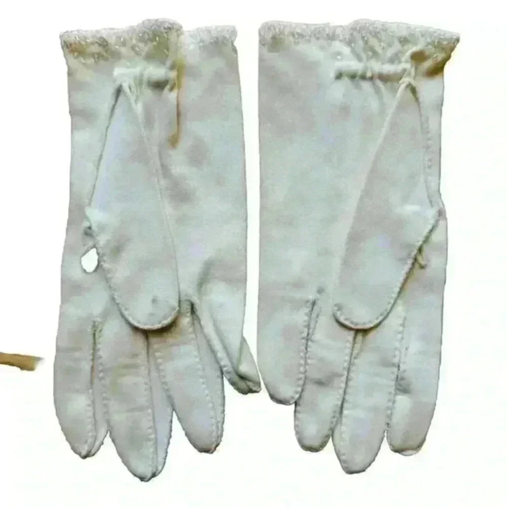 Vintage Womens‎ White Cotton Gloves W/ Beads  Hand Stitched Size Small